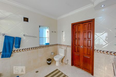 Casa à venda com 610m², 3 quartos e 5 vagasBanheiro da Suite