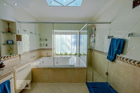 Casa à venda com 610m², 3 quartos e 5 vagasBanheiro da Suite