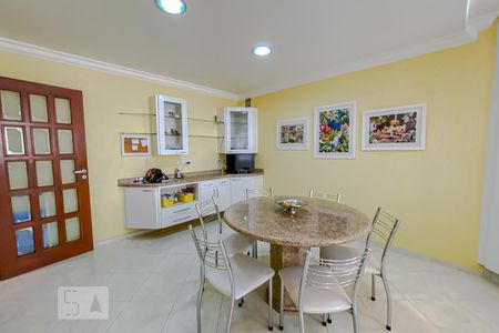 Casa à venda com 610m², 3 quartos e 5 vagasCozinha