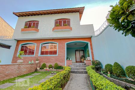 Casa à venda com 610m², 3 quartos e 5 vagasArea Comun