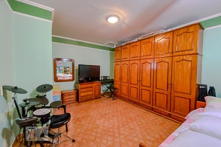 Casa à venda com 610m², 3 quartos e 5 vagasQuarto 2