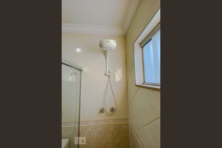 Casa à venda com 610m², 3 quartos e 5 vagasDetalhe Banheiro da Suite 2