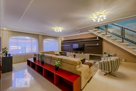 Sala de casa à venda com 3 quartos, 610m² em Vila Bertioga, São Paulo