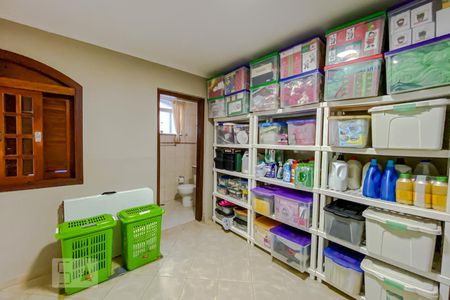 Casa à venda com 610m², 3 quartos e 5 vagasQuarto de Serviço