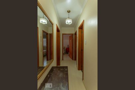 Corredor de apartamento à venda com 3 quartos, 68m² em Centro, Canoas