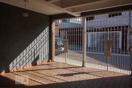 Casa à venda com 180m², 4 quartos e 2 vagasGaragem