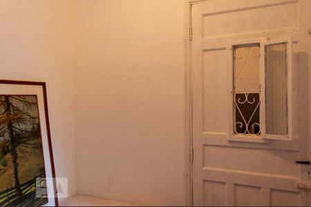 Casa à venda com 180m², 4 quartos e 2 vagasQuarto de Serviço