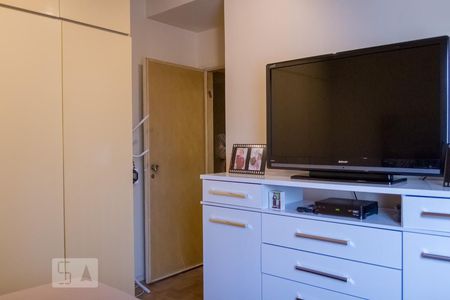 Apartamento à venda com 160m², 4 quartos e 2 vagasQuarto 2