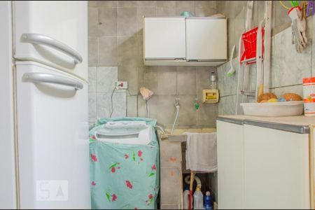 Casa à venda com 90m², 2 quartos e 1 vagaÁrea de serviço