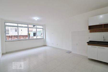 Sala/Quarto de kitnet/studio para alugar com 1 quarto, 32m² em Vila Buarque, São Paulo
