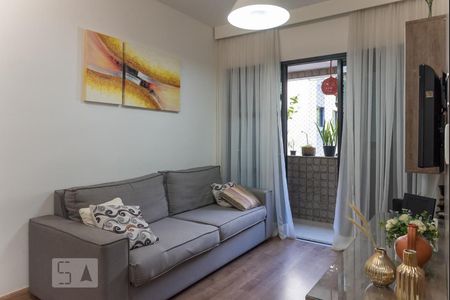 Sala  de apartamento para alugar com 2 quartos, 70m² em Tijuca, Rio de Janeiro