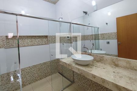 Banheiro Suíte de casa à venda com 5 quartos, 200m² em Jardim Aero Continental, Campinas