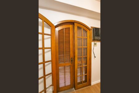 Casa para alugar com 360m², 4 quartos e 1 vagaDetalhe