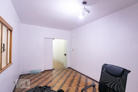 Casa para alugar com 360m², 4 quartos e 1 vagaEscritório