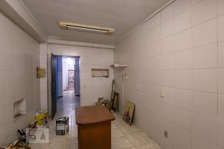 Casa para alugar com 360m², 4 quartos e 1 vagaEscritório