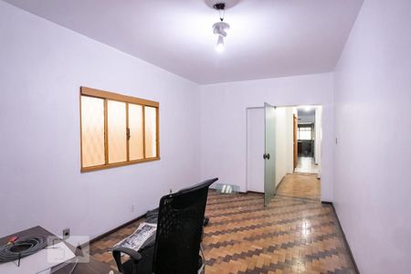 Casa para alugar com 360m², 4 quartos e 1 vagaEscritório
