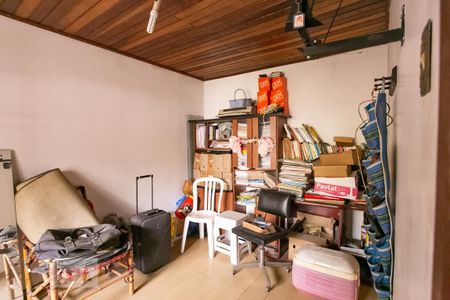 Casa para alugar com 360m², 4 quartos e 1 vagaQuarto dos fundos