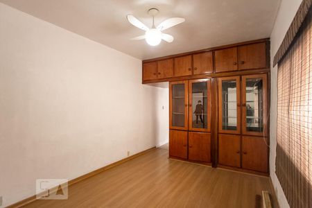 Sala de casa à venda com 4 quartos, 360m² em Cidade Baixa, Porto Alegre