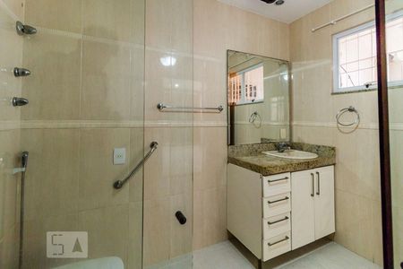 Apartamento para alugar com 120m², 2 quartos e 1 vagaBanheiro da Suíte