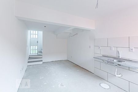 Casa de condomínio à venda com 47m², 1 quarto e 1 vagaSala/Cozinha