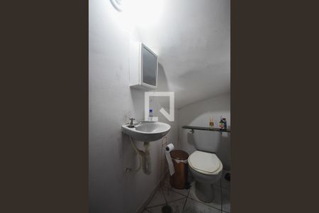 Lavabo de casa para alugar com 3 quartos, 90m² em Parque Pinheiros, Taboão da Serra