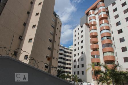 Vista da Sala de apartamento para alugar com 2 quartos, 83m² em Sion, Belo Horizonte