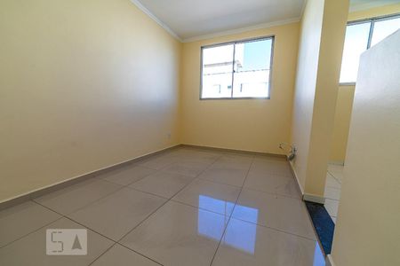 Apartamento para alugar com 49m², 2 quartos e 1 vagaSala