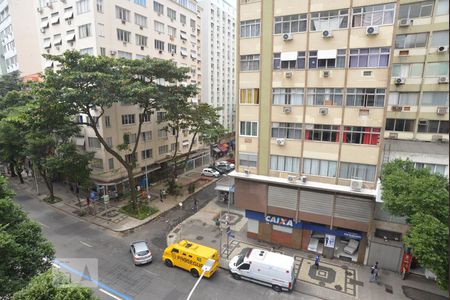 Vista de apartamento à venda com 2 quartos, 67m² em Copacabana, Rio de Janeiro