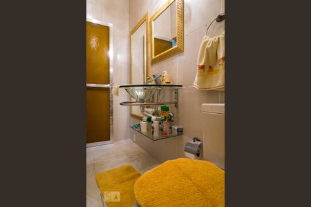 Casa à venda com 340m², 3 quartos e 2 vagasBanheiro da Suíte 1