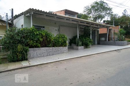 Casa à venda com 340m², 3 quartos e 2 vagasFachada