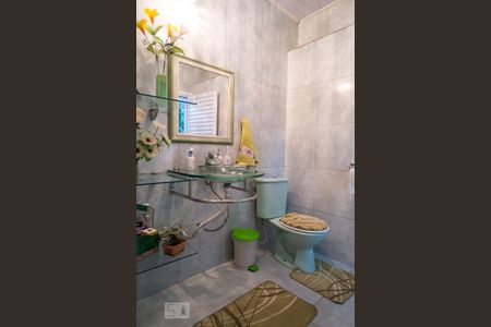 Casa à venda com 340m², 3 quartos e 2 vagasBanheiro Social