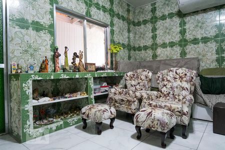 Sala de casa à venda com 3 quartos, 340m² em Vila Nova, Porto Alegre