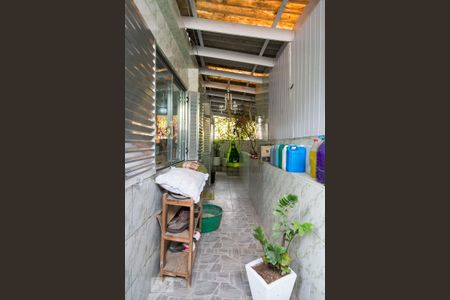 Casa à venda com 340m², 3 quartos e 2 vagasCorredor Externo
