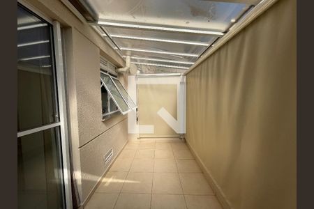 Varanda Sala de apartamento à venda com 2 quartos, 47m² em Jardim do Lago, São Paulo