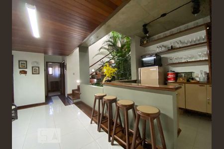 Sala de casa à venda com 6 quartos, 436m² em Belvedere, Belo Horizonte