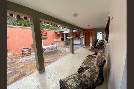 Casa à venda com 436m², 6 quartos e 6 vagasÁrea Externa