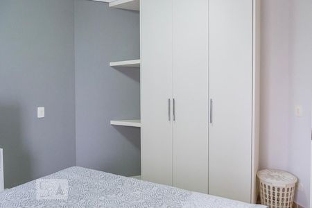 Studio para alugar com 47m², 1 quarto e 1 vaga Studio para alugar com 47m², 1 quarto e 1 vagaQuarto