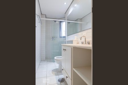 Studio para alugar com 47m², 1 quarto e 1 vaga Studio para alugar com 47m², 1 quarto e 1 vagaBanheiro