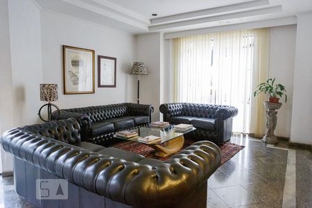 Studio para alugar com 47m², 1 quarto e 1 vaga Studio para alugar com 47m², 1 quarto e 1 vagaHall de Entrada