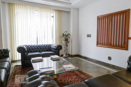 Studio para alugar com 47m², 1 quarto e 1 vaga Studio para alugar com 47m², 1 quarto e 1 vagaHall de Entrada