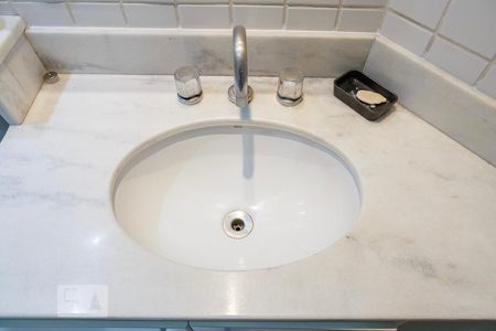 Studio para alugar com 47m², 1 quarto e 1 vaga Studio para alugar com 47m², 1 quarto e 1 vagaBanheiro