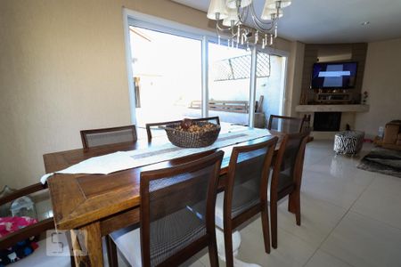 Casa à venda com 405m², 5 quartos e 4 vagas Casa à venda com 405m², 5 quartos e 4 vagasSala 2