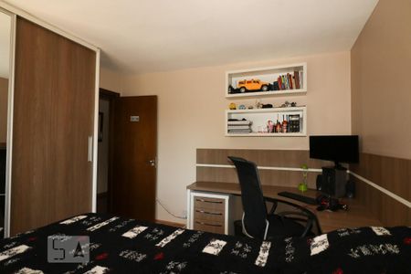 Casa à venda com 405m², 5 quartos e 4 vagas Casa à venda com 405m², 5 quartos e 4 vagasQuarto 2