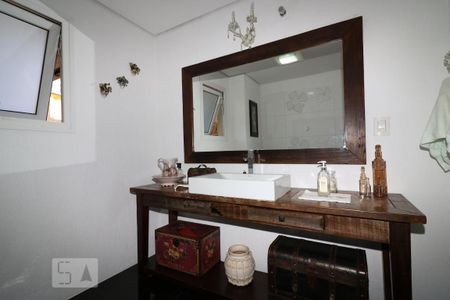 Casa à venda com 405m², 5 quartos e 4 vagas Casa à venda com 405m², 5 quartos e 4 vagasLavabo