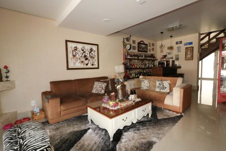 Casa à venda com 405m², 5 quartos e 4 vagas Casa à venda com 405m², 5 quartos e 4 vagasSala 2