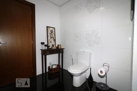 Casa à venda com 405m², 5 quartos e 4 vagas Casa à venda com 405m², 5 quartos e 4 vagasLavabo
