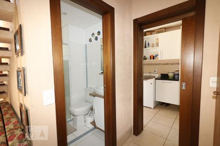 Casa à venda com 405m², 5 quartos e 4 vagas Casa à venda com 405m², 5 quartos e 4 vagasBanheiro 2