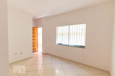 Sala de casa de condomínio para alugar com 3 quartos, 100m² em Vila Ré, São Paulo