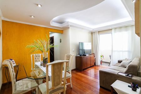 Sala de apartamento para alugar com 3 quartos, 90m² em Vila Gilda, Santo André