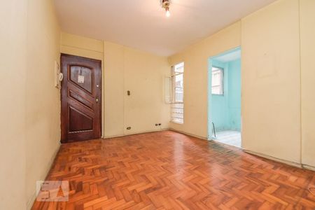 Apartamento à venda com 90m², 2 quartos e sem vagaSala